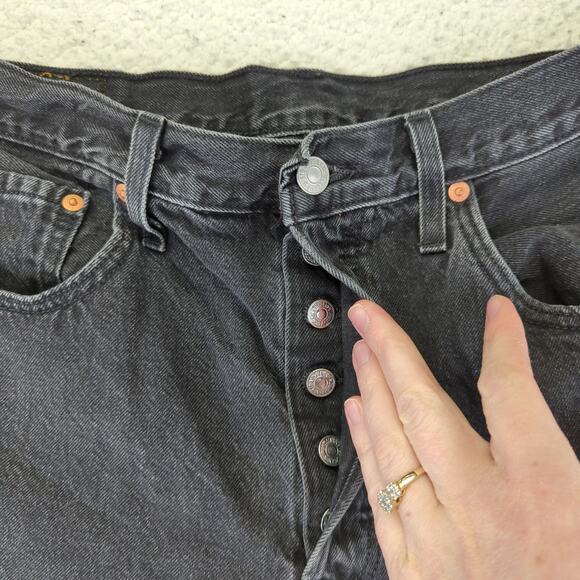 Levi's 501 Cut Off Shorts Women's 31 Black Button Fly 100% Cotton Rigid Denim - Picture 3 of 5